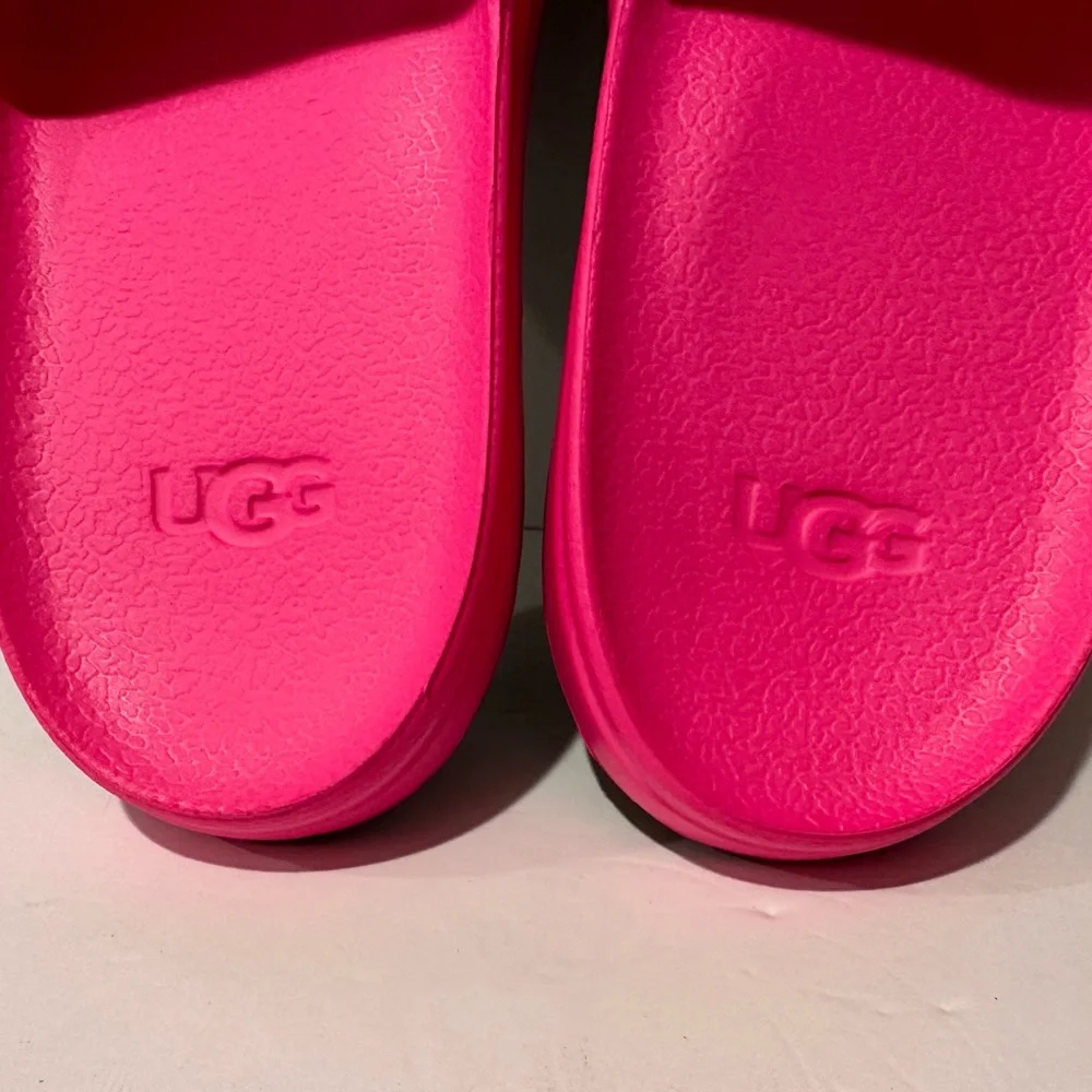 UGG Slides - Picture 6 of 10